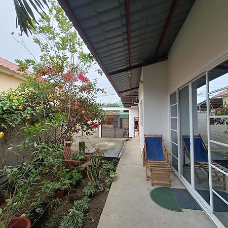 Monte Libano Suites Puerto López Buitenkant foto